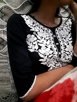 Aarti-kumri online show from 11-12-25, 03:49