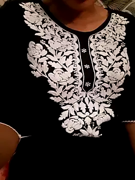 Aarti-kumri online show from 11-13-25, 09:35