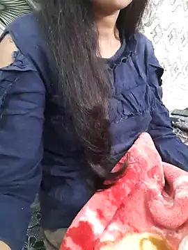 Aarti-kumri online show from 11-17-25, 10:19