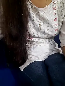 Aarti-kumri online show from 10-18-25, 10:06