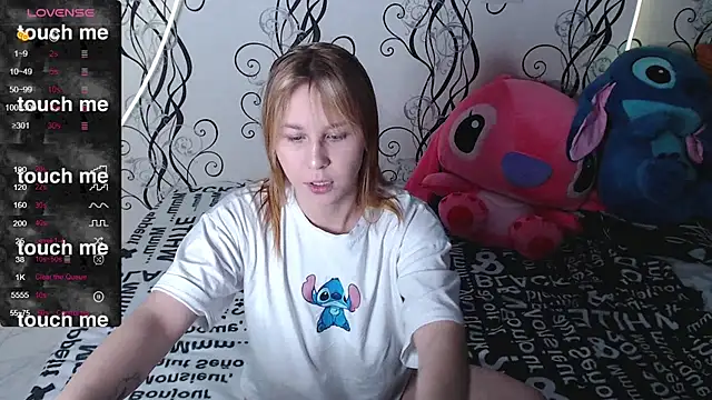 RoyAngela online show from 10-22-25, 01:10