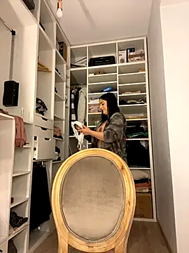 Lexi Storm online show from 11-22-25, 06:45