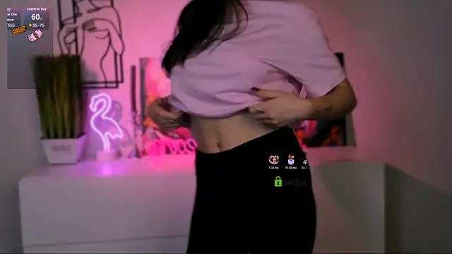 Snapshot of amanda-miki chatting on 11-14-25, 02:54 amanda-miki online show from 11-14-25, 02:54