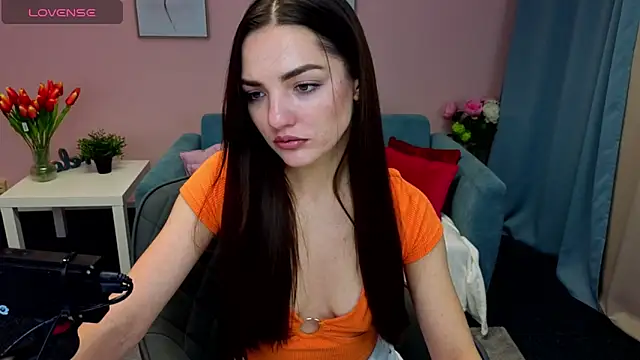 MyEllaLuvs online show from 10-15-25, 08:17