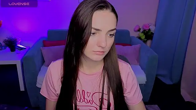 MyEllaLuvs online show from 10-04-25, 08:21