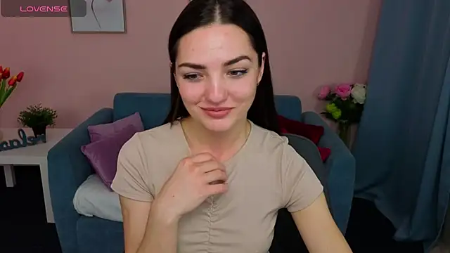 MyEllaLuvs online show from 10-21-25, 08:19