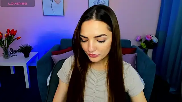 MyEllaLuvs online show from 09-18-25, 08:12