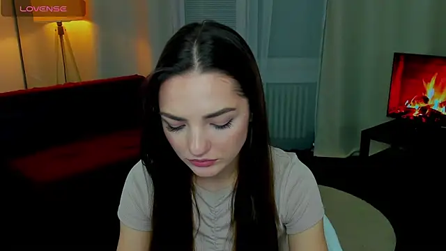 MyEllaLuvs online show from 10-13-25, 08:21