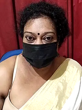 Snapshot of surekha-30 chatting on 09-10-25, 05:34 surekha-30 online show from 09-10-25, 05:34
