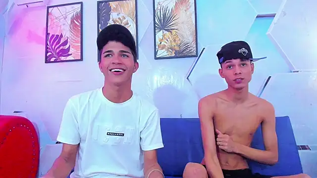 Snapshot of The_boys_at chatting on 09-10-25, 05:06 The boys at online show from 09-10-25, 05:06