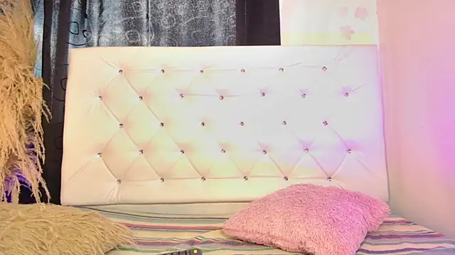 Snapshot of tatixxxvega chatting on 04-01-26, 05:54 tatixxxvega online show from 04-01-26, 05:54