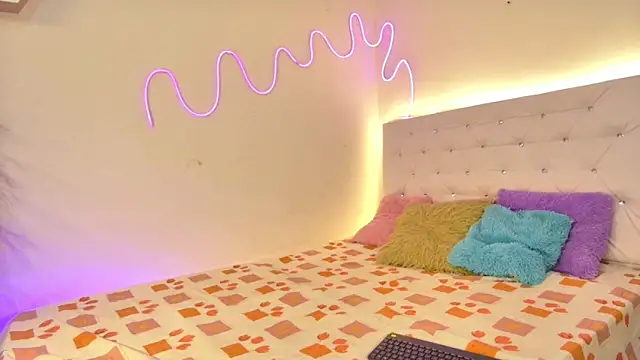 tatixxxvega online show from 10-15-25, 01:30