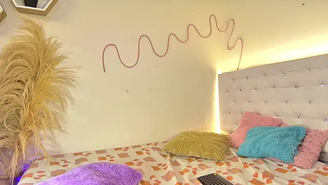 tatixxxvega online show from 11-10-25, 01:38