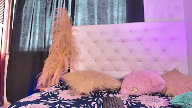 tatixxxvega online show from 07-25-26, 05:19