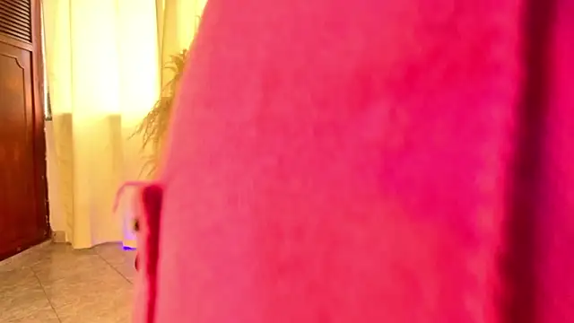 Snapshot of tatixxxvega chatting on 02-27-26, 12:49 tatixxxvega online show from 02-27-26, 12:49