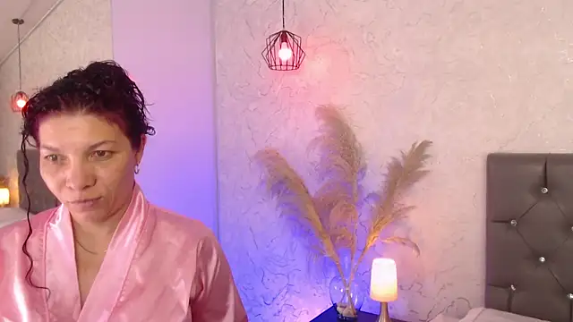 Snapshot of Serena_Houstonn chatting on 06-16-26, 10:26 Serena Houstonn online show from 06-16-26, 10:26