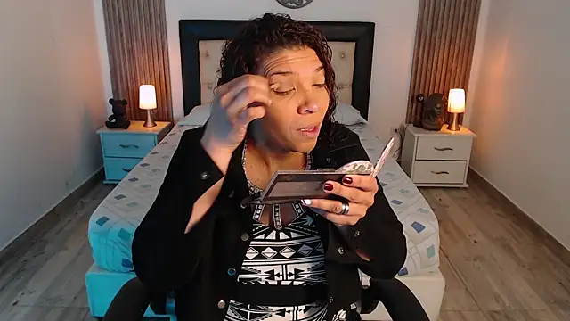 Serena Houstonn online show from 11-13-25, 11:14