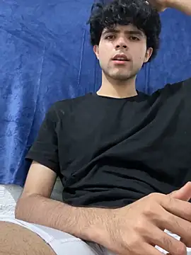 Axel-Mejia online show from 11-05-25, 02:36