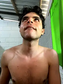 Axel-Mejia online show from 10-09-25, 07:25