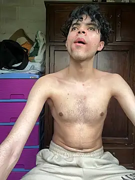 Axel-Mejia online show from 06-13-26, 08:29