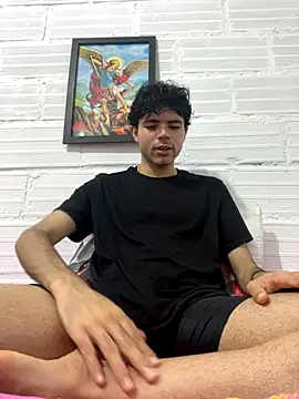 Axel-Mejia online show from 10-22-25, 08:30