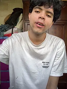 Axel-Mejia online show from 04-09-26, 01:06