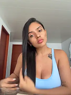 Snapshot of AnaaFaith_ chatting on 05-04-26, 06:44 AnaaFaith online show from 05-04-26, 06:44