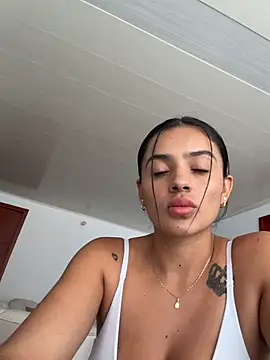 Snapshot of AnaaFaith_ chatting on 02-13-26, 08:20 AnaaFaith online show from 02-13-26, 08:20