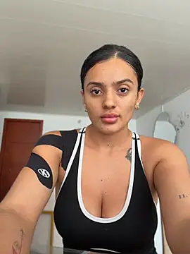 AnaaFaith  online show from 04-08-26, 07:04