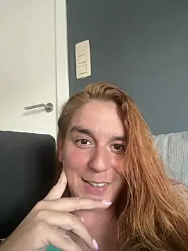 Snapshot of hottyFcup chatting on 06-16-26, 06:41 hottyFcup online show from 06-16-26, 06:41