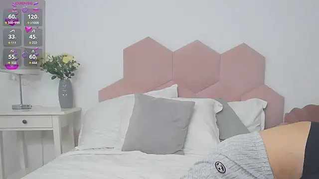 LadyLiia online show from 06-25-26, 04:21
