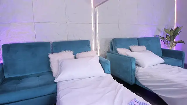 DulceGreem online show from 02-25-26, 07:25