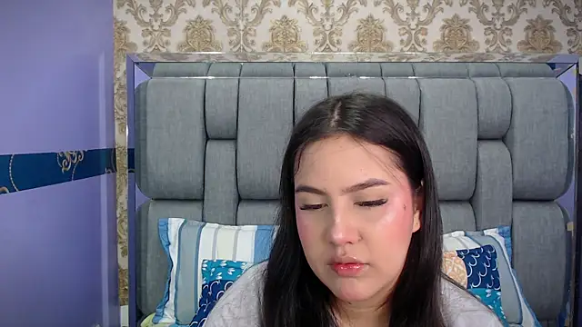 ValentinaMillers  online show from 10-01-25, 09:47