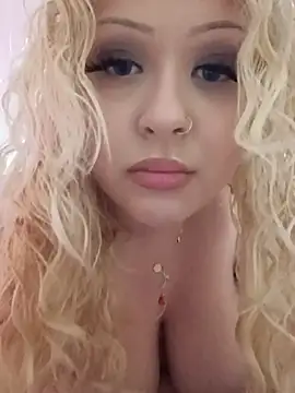 Snapshot of Destinyym chatting on 03-03-26, 08:27 Destinyym online show from 03-03-26, 08:27