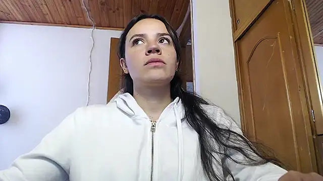 Skylar Serenity online show from 10-21-25, 07:13