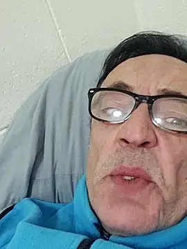 Txacas online show from 02-14-26, 01:17