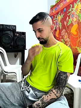 giannis090 online show from 10-26-25, 07:58