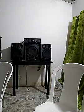 giannis090 online show from 09-27-25, 04:07