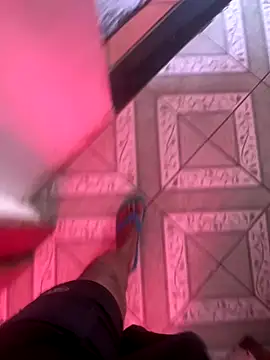 Snapshot of Kaua11225 chatting on 10-24-25, 12:15 Kaua11225 online show from 10-24-25, 12:15