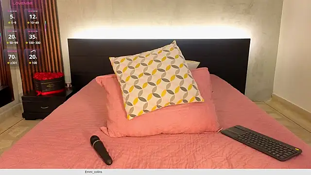 emmi collinss online show from 07-22-26, 07:49