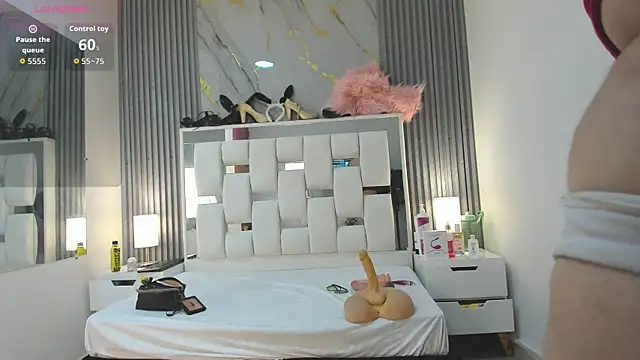 VanessaHard as online show from 11-13-25, 07:40