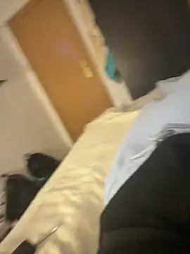 yesirrrr111 online show from 03-18-26, 04:08