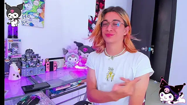 KeitaMoon online show from 10-30-25, 01:42