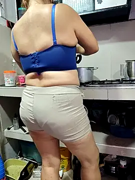 rubi 49 online show from 09-25-25, 03:18