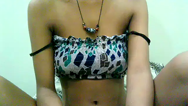 Snapshot of kristy_432 chatting on 09-16-25, 04:52 kristy 432 online show from 09-16-25, 04:52