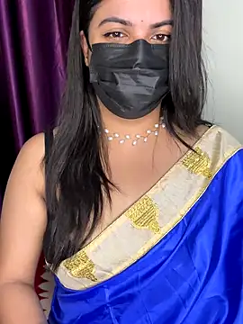 Snapshot of best_couple19 chatting on 10-25-25, 02:28 best couple19 online show from 10-25-25, 02:28