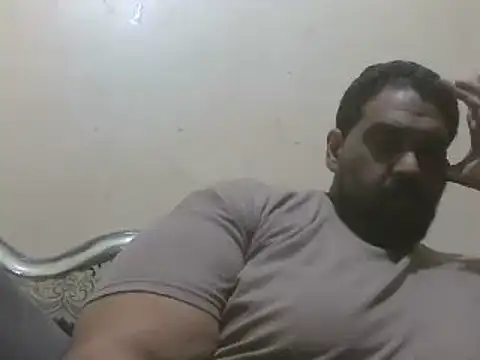 elpoop7305 online show from 06-18-26, 06:35
