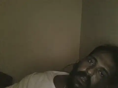 elpoop7305 online show from 10-28-25, 02:16