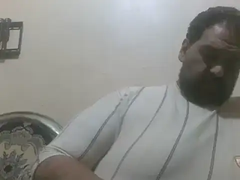 elpoop7305 online show from 05-11-26, 04:03