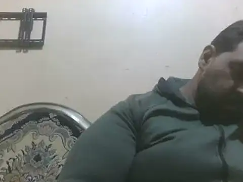elpoop7305 online show from 04-15-26, 03:49
